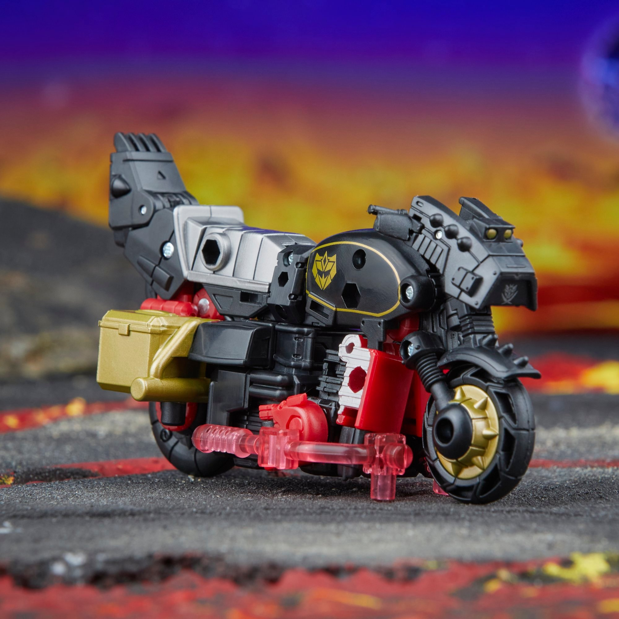 Transformers Legacy United Deluxe Class Star Raider Road Pig