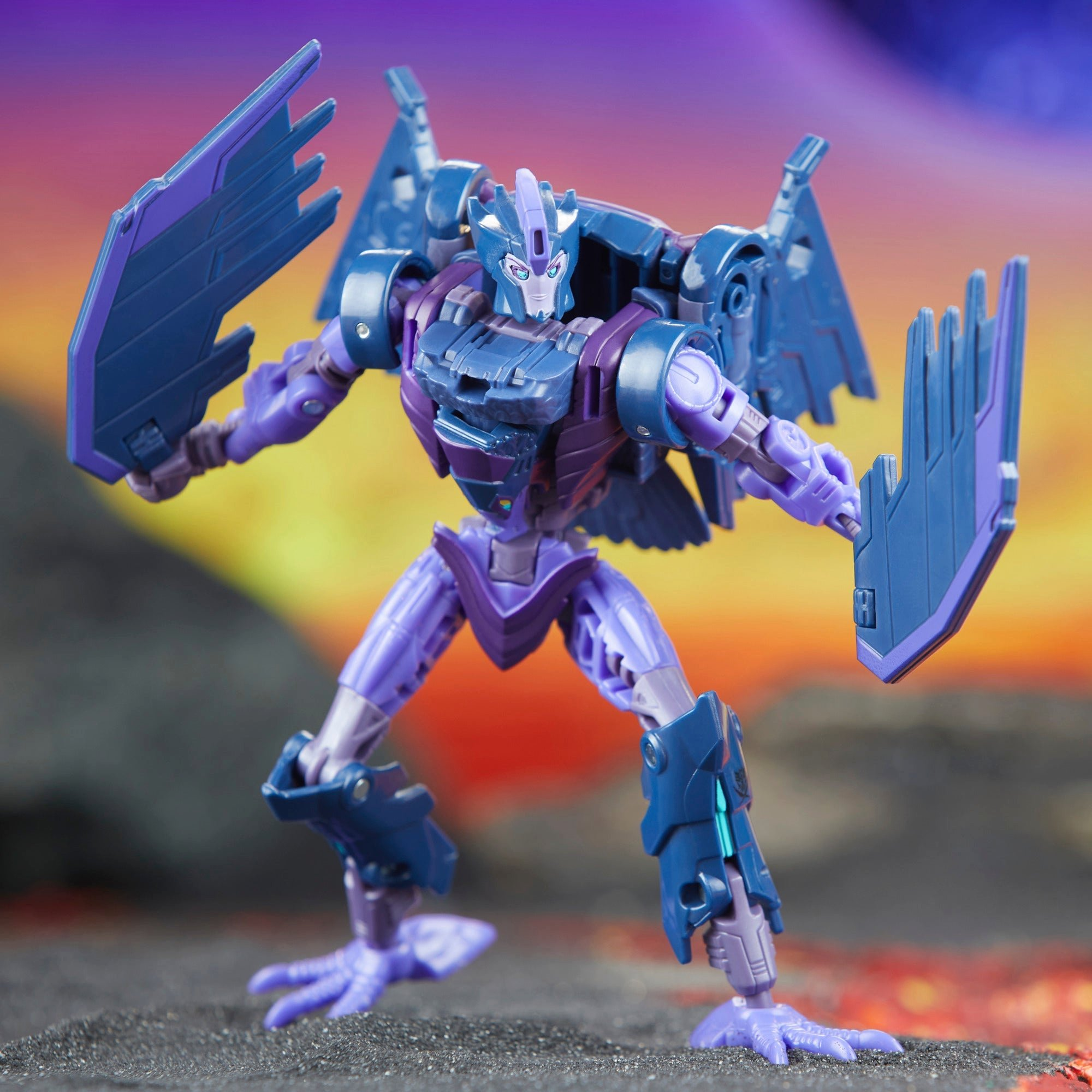 Transformers Legacy United Deluxe Class Star Raider Filch