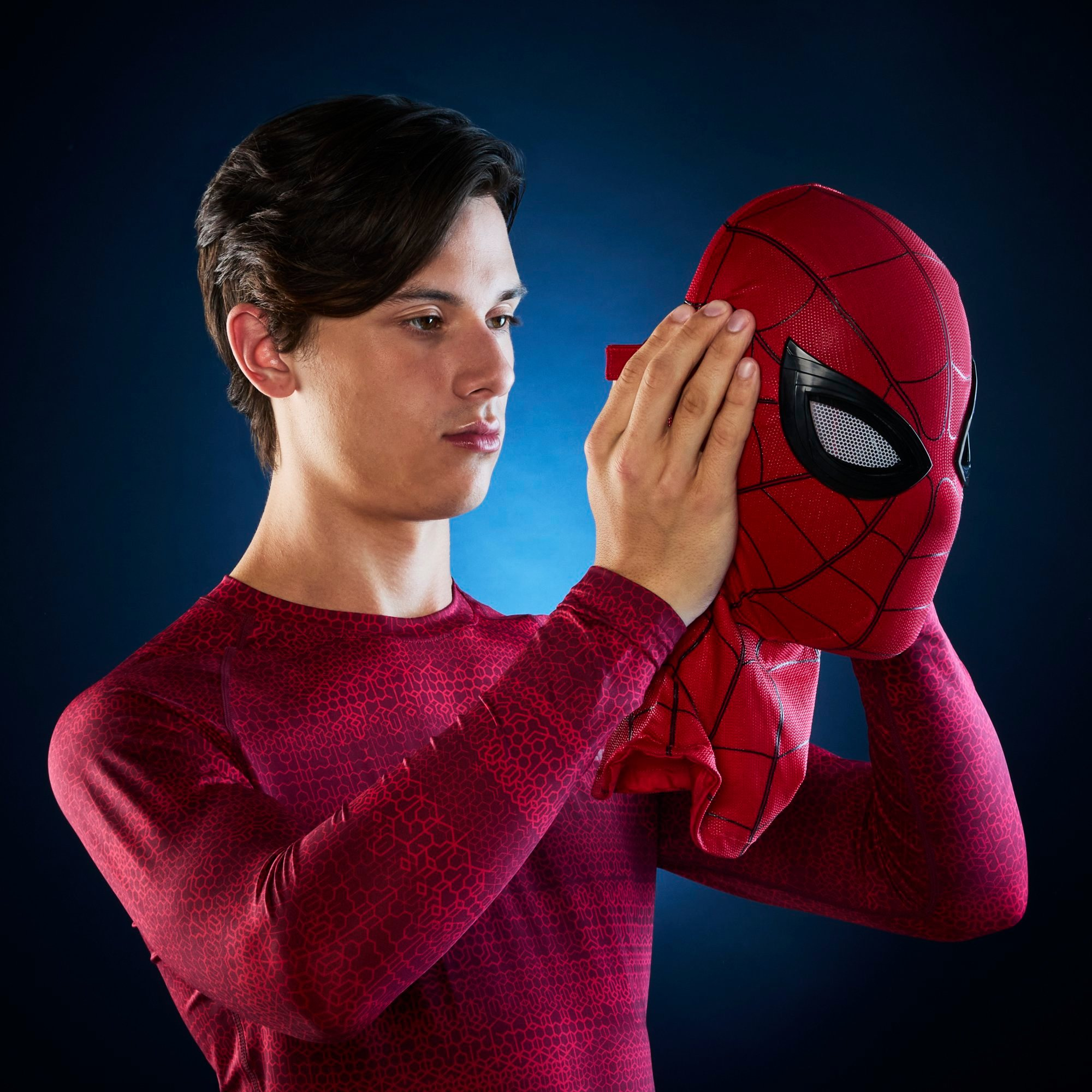 Marvel Legends Series Spider-Man Electronic Expressive Mask