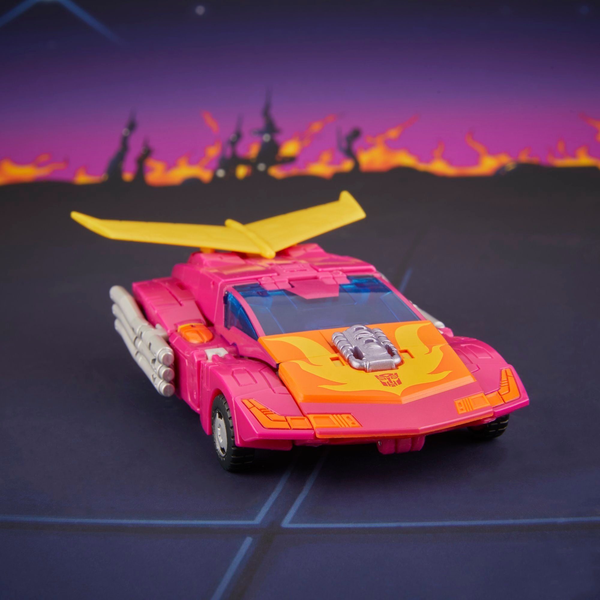 Transformers Studio Series MTMTE Collection The Transformers: The Movie Voyager Class Autobot Hot Rod